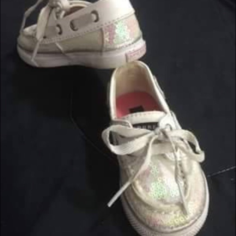 Size 5 Toddler girl white sequence sperrys